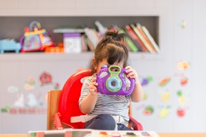 Νταντάδες της Γειτονιάς: Περνά σε πανελλαδική εφαρμογή από το τέλος του 2025 - εικόνα 1