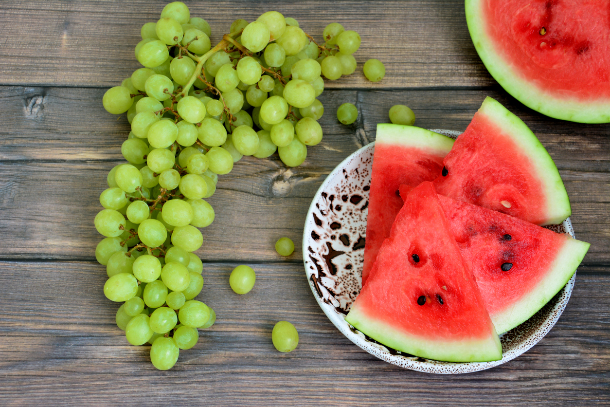 Aυτό είναι το φρούτο που μολύνεται περισσότερο από φυτοφάρμακα και πρέπει να πλένεις σχολαστικά - εικόνα 1