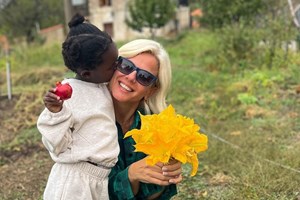 Όλη μέρα με την αποκριάτικη στολή; Τι να κάνεις όταν το παιδί σου δεν την βγάζει - εικόνα 1