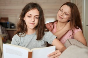 5 βιβλία που καλλιεργούν δεσμούς, συναισθήματα και φαντασία στα παιδιά - εικόνα 6