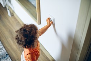 Ασφάλεια σε κάθε γωνιά: Πώς να προετοιμάσεις το σπίτι για το μωρό - εικόνα 5