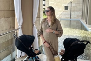 Ο Χάρης Χριστόπουλος και η Ανίτα Μπραντ γιόρτασαν τα πέμπτα γενέθλια του μεγαλύτερου γιου τους - εικόνα 1