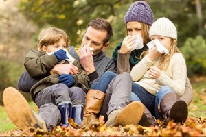 "Μαμά, πονάει ο λαιμός μου" - Οι σωστές κινήσεις από το πρώτο σύμπτωμα - εικόνα 1