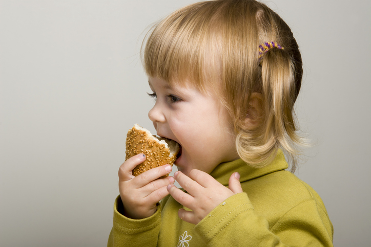 "Δε μου αρέσει αυτό το φαγητό": Τι κάνουμε όταν το παιδί δεν τρώει - εικόνα 2