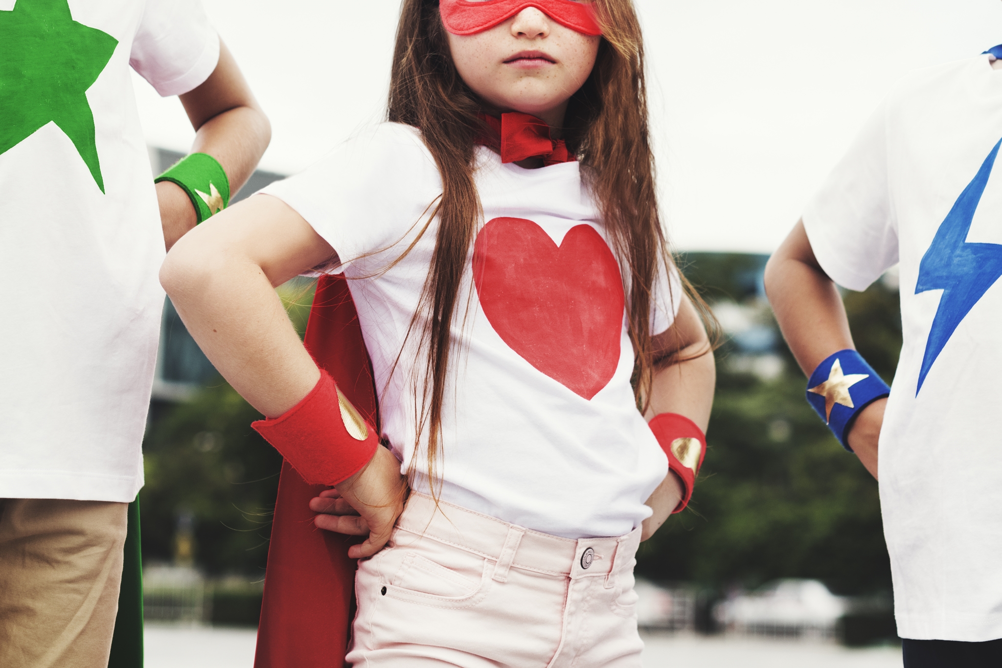 6 γιορτινά φορέματα για μικρές fashionistas που εμπνευστήκαμε από το look της Ολίβιας Στρατή - εικόνα 1