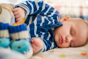 Το κόλπο που χρησιμοποιούν οι γονείς για να κοιμούνται τα μωρά πιο εύκολα – Τι δείχνει έρευνα του 2025 - εικόνα 2