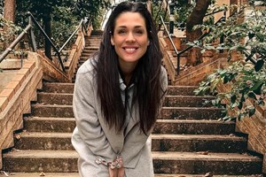 Το χαμόγελο της μαμάς: Η Ιωάννα Τριανταφυλλίδου καροτσάδα με τον 1,5 μηνών γιο της - εικόνα 1