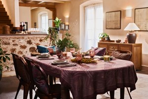 Αντίο στην ολόλευκη κουζίνα το 2026! Πώς θα της δώσεις περισσότερο στυλ σύμφωνα με διακοσμητή - εικόνα 1