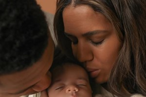 Γιατί η οικογένεια του Γιάννη Αντετοκούνμπο εγκατάσταθηκε στην Αθήνα - εικόνα 1