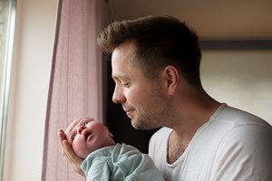 "Η μητρότητα αλλάζει τη γυναίκα ολοκληρωτικά και η πατρότητα αποκαλύπτει τον πραγματικό χαρακτήρα ενός άντρα" - εικόνα 1