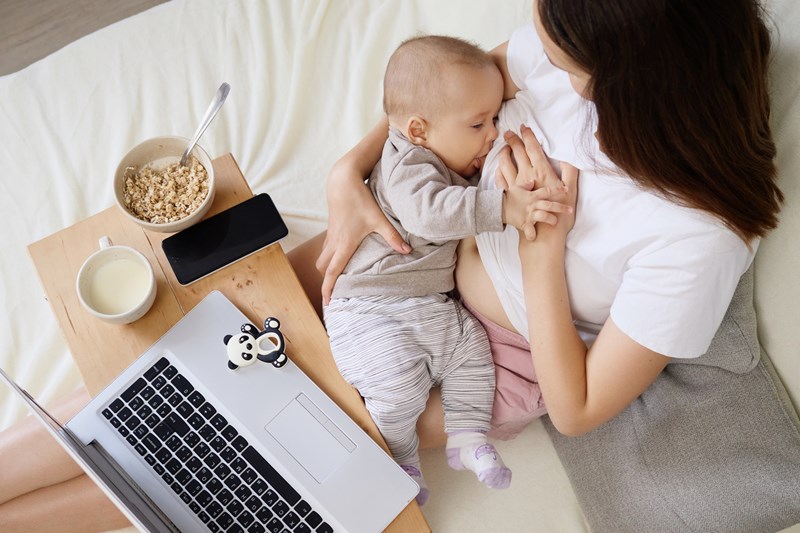 Θηλασμός εν ώρα εργασίας