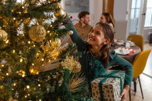 Η Αθήνα φόρεσε τα γιορτινά της- Η φωταγώγηση του Χριστουγεννιάτικου δέντρου στο Σύνταγμα - εικόνα 7