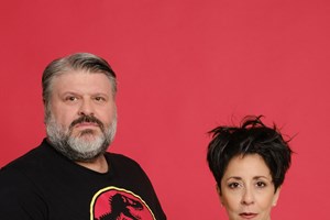 "Η φαντασία είναι εργαλείο για την εξέλιξη": Η Λυδία Σγουράκη μας μιλάει για την παιδική παράσταση "Αλίκη στη χώρα των ψαριών" - εικόνα 4