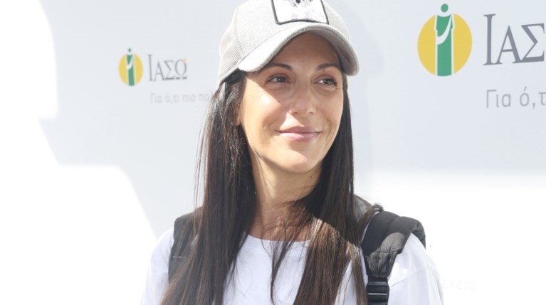 Η γυμναστική που κάνει η Ανθή Βούλγαρη για την χαλάρωση στην κοιλιακή χώρα μετά την καισαρική - εικόνα 1