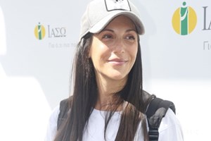 Η γυμναστική που κάνει η Ανθή Βούλγαρη για την χαλάρωση στην κοιλιακή χώρα μετά την καισαρική - εικόνα 1