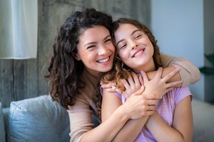 7 πράγματα που δεν πρέπει να κάνουμε ποτέ μπροστά στα παιδιά (αν θέλουμε να γίνουν ευτυχισμένα) - εικόνα 1