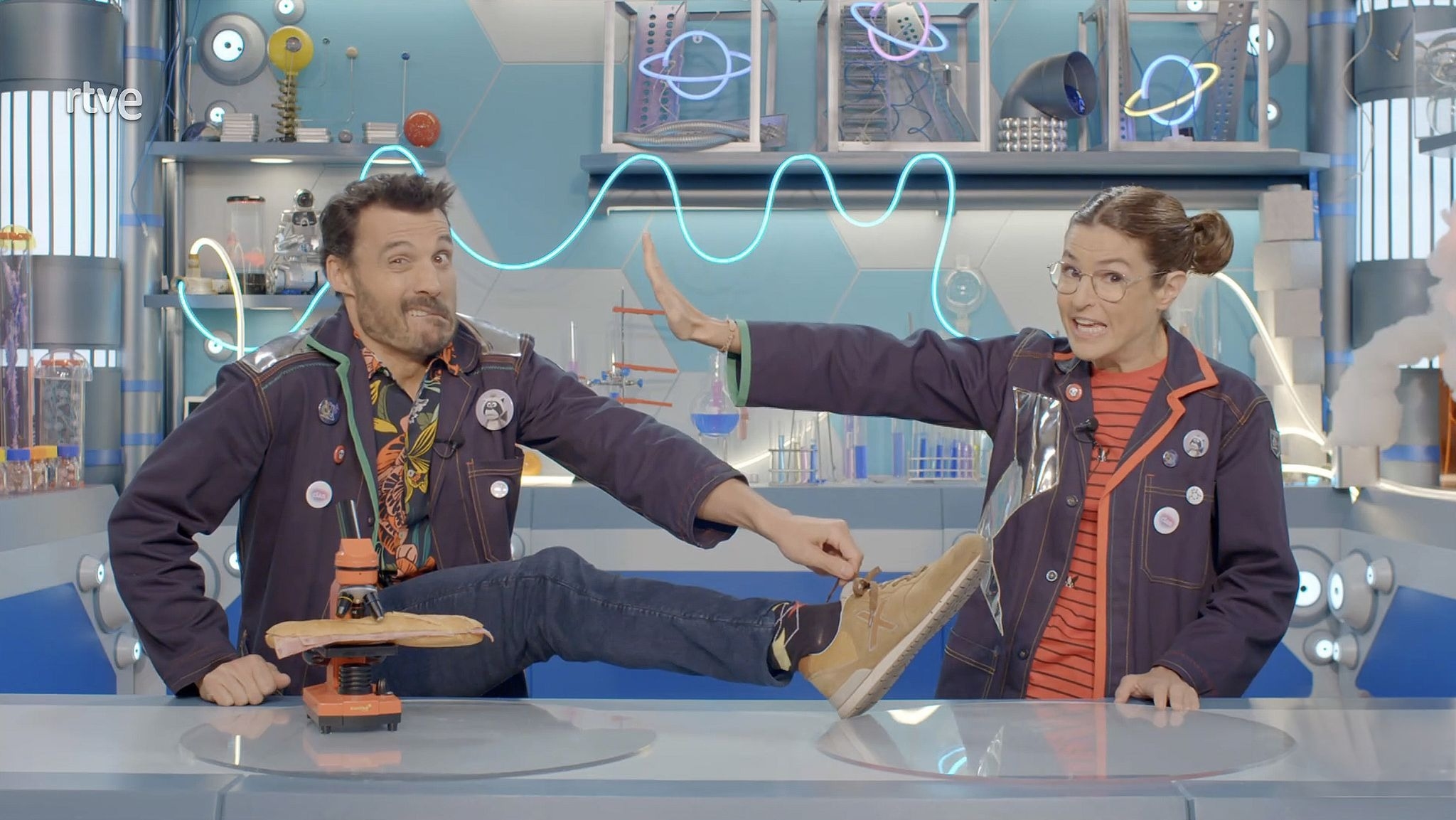 Οι σαπουνόφουσκες που αψηφούν τη λογική: Το Bubbles Revolution έρχεται στην Αθήνα - εικόνα 3