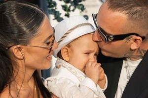 Ο Πάνος Μουζουράκης μιλά για τη βάφτιση του γιου του: Η διάσημη νονά και το ξεχωριστό όνομα - εικόνα 2