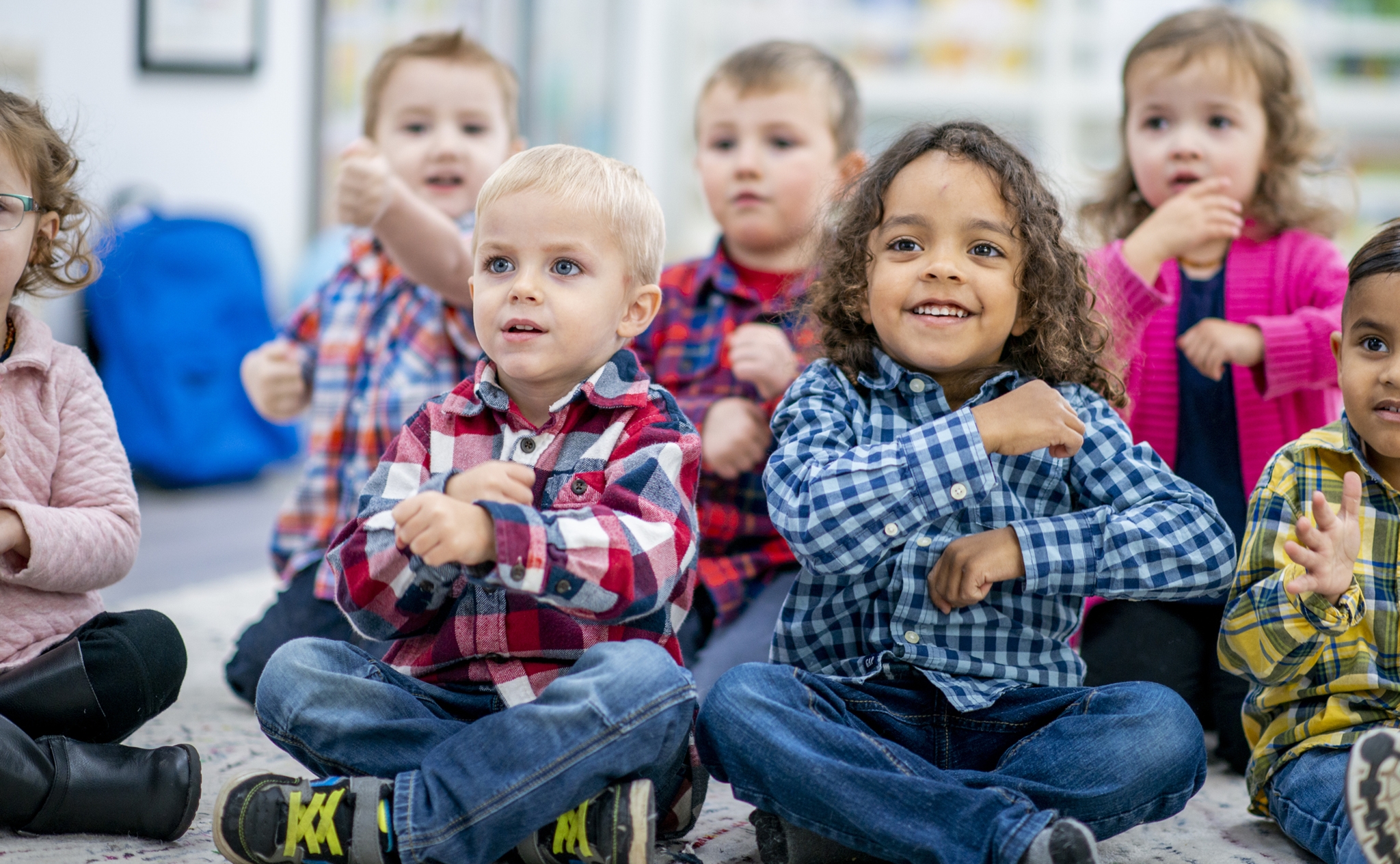 "Στις 28 Οκτωβρίου του 1967. Μέρα του ΟΧΙ εγώ είπα ναι. Και ακόμη με ανέχεται το κορίτσι μου" - εικόνα 2
