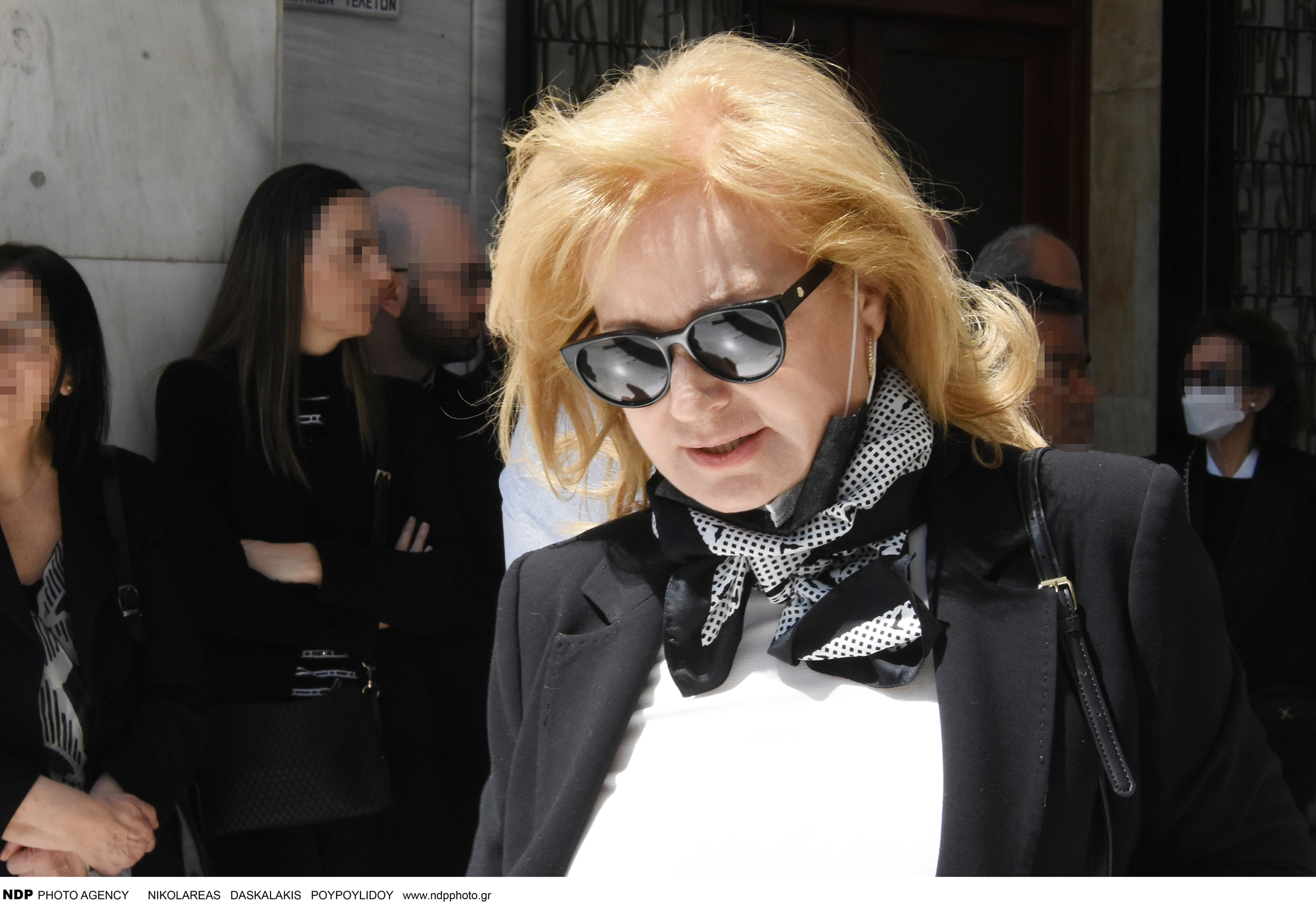 Αγγελική Νικολούλη: "Τα ανίψια μου "έφυγαν" νωρίς - Ο Διονυσάκης ήταν μόλις 10 ετών" - εικόνα 1