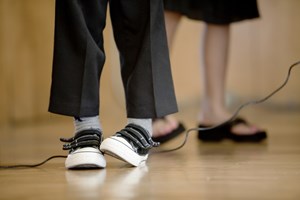 Η γενιά Ζ "βάζει τον εαυτό της τιμωρία"- Τι είναι το νέο trend του "rawdogging boredom"; - εικόνα 2