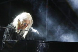 Βάλε μόνο έναν στόχο φέτος: Να μεγαλώσεις χαρούμενα παιδιά χωρίς να εγκαταλείψεις όσα αγαπάς - εικόνα 1