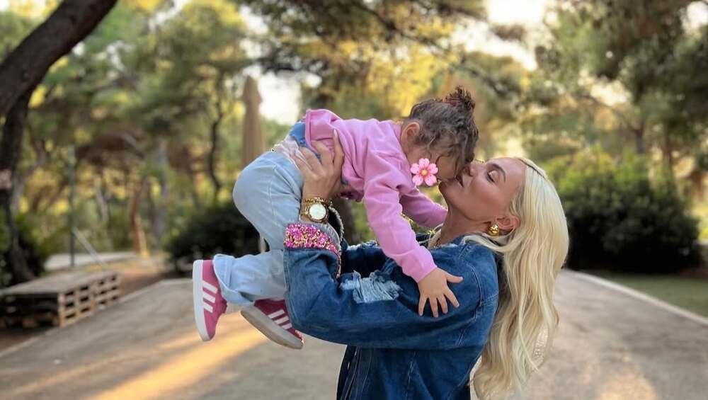 Νέες εικόνες από τον παραμυθένιο στολισμό στη βάφτιση της κόρης της Ιωάννας Μαλέσκου και του Κωνσταντίνου Δανιά - εικόνα 1