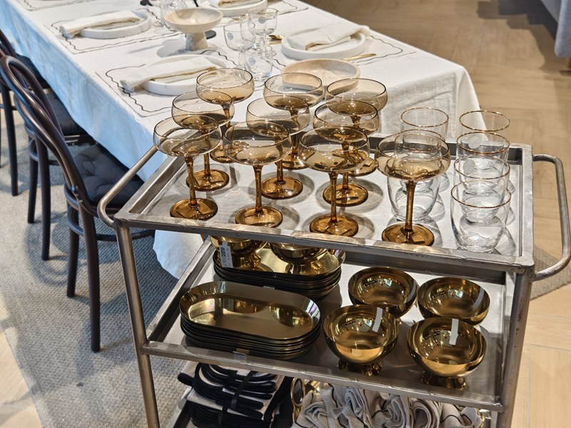 trolley bar