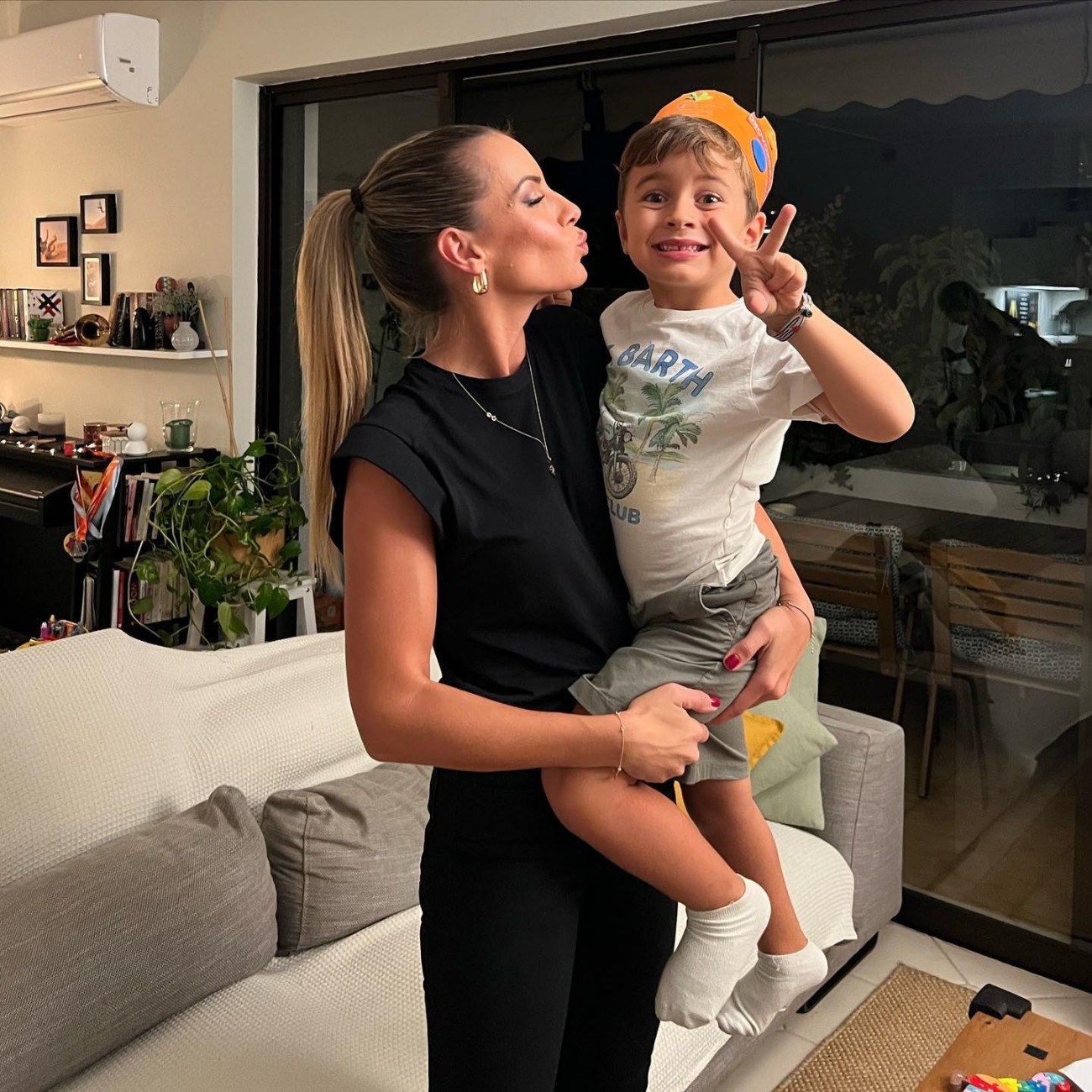 Book Club: Το αγαπημένο βιβλίο της κόρης της Μαρίας Ηλιάκη μαθαίνει στα παιδιά να είναι ο εαυτός τους - εικόνα 3