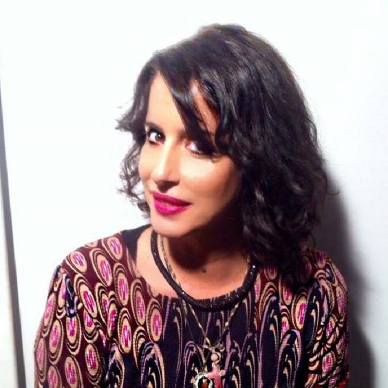 Η Κατερίνα Μπέη απαντά σε 15 ερωτήσεις για μεγάλα παιδιά