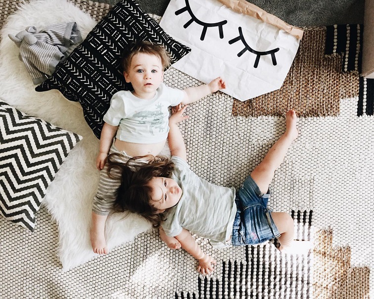 "Όταν κοιμάται το μωρό κάνε και καμιά δουλειά" - εσύ δεν θες νταντά, οικιακή βοηθό θες