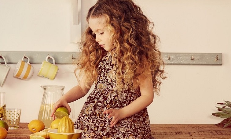 Μαμάδες στο facebook - βλέπουμε τα παιδιά σας πιο πολύ από τα δικά μας