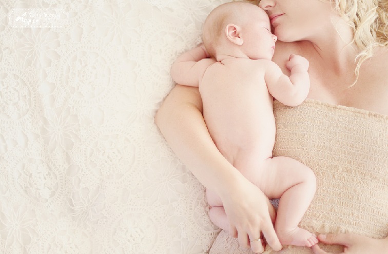 "Αγαπητή μαία, μην με πάρεις μακριά από τη μαμά μου μόλις γεννηθώ"