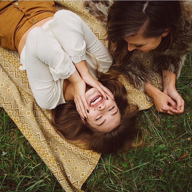 Μια μαμά που δεν συγκρίνεται μαζί σου, αν είναι καλύτερη μάνα - αυτή είναι φίλη