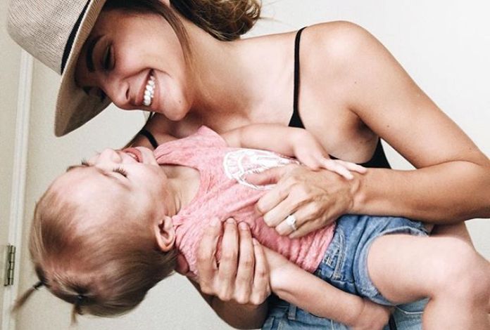 Πότε μίλησε, πότε περπάτησε και τι τρώει το παιδί σου - και πόσο δεν με νοιάζει