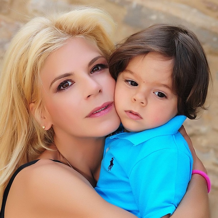 Η Ρομίνα Ξύδα απαντά σε 15 ερωτήσεις για μεγάλα παιδιά