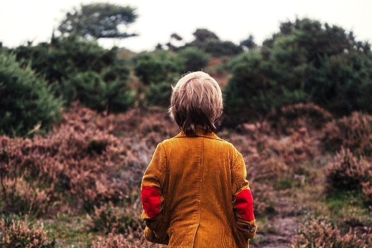 Το παιδί στο φαράγγι είναι και δικό μας παιδί. Ας μην κρίνουμε. Ας σιωπήσουμε για μια φορά