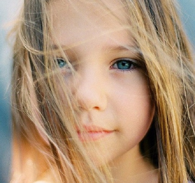 Πες μου μια φορά «καλά να περάσεις», όχι «πρόσεχε»