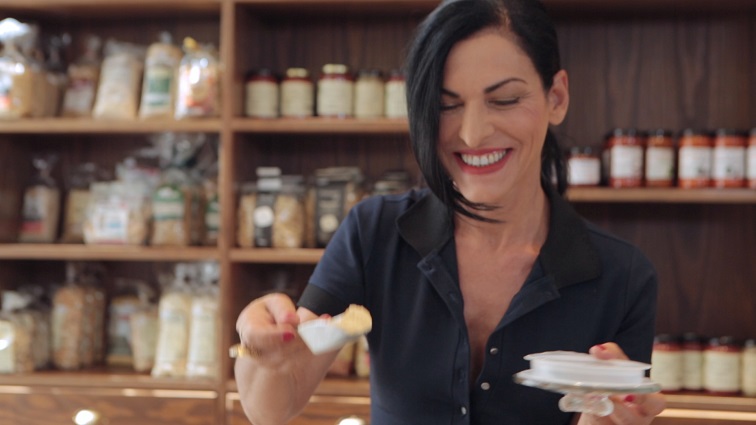 Η Ελένη Ψυχούλη απαντά σε 15 ερωτήσεις για μεγάλα παιδιά