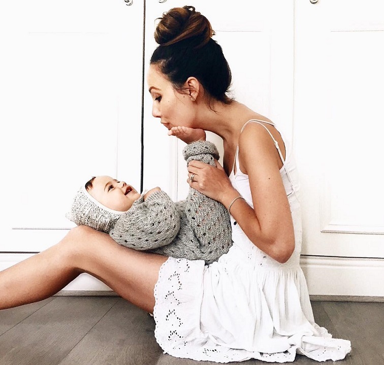 Μάνα εναντίον μάνας - αγενής άμιλλα