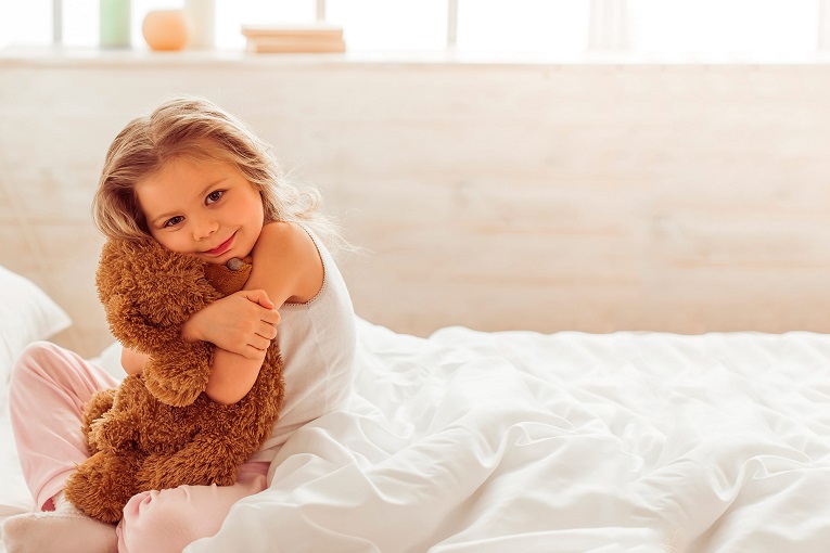 «Έλα μωρέ, μιλάς κι εσύ με το ένα παιδί;» - κι όμως, το να έχεις μοναχοπαίδι δεν είναι απλό