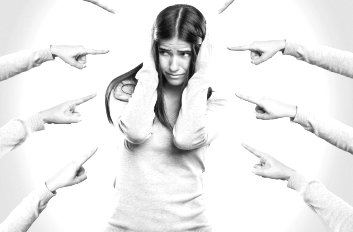 Δυο λόγια για τις μάνες που σου "κουνάνε το δάχτυλο"