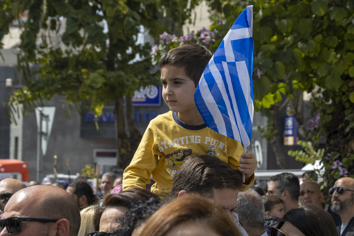Έγινα μαμά κι οι παρελάσεις δεν μου φαίνονται πια γραφικές- Συνήθως κλαίω από συγκίνηση!