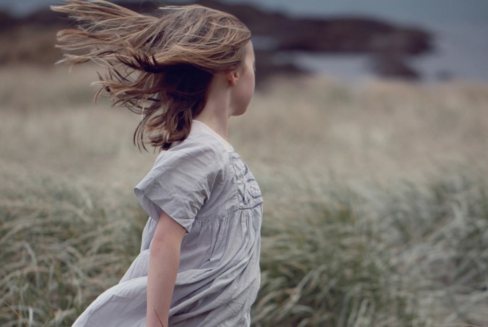 Τα χάδια που δεν παίρνει ένα παιδί το μαραίνουν