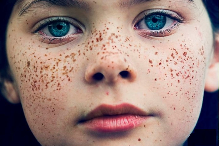 Μην λέτε διαρκώς στα παιδιά σας πόσο έξυπνα είναι. Θα τα καταστρέψετε!