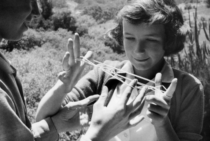 Δεν μπορείς να είσαι "σωστή" μαμά, αν δεν θυμάσαι διαρκώς τι σόι παιδί υπήρξες