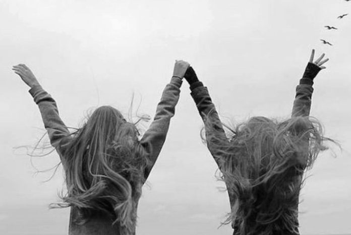 Όταν οι μαμάδες στηρίζουν η μία την άλλη, όλα είναι δυνατά - μια μικρή ιστορία