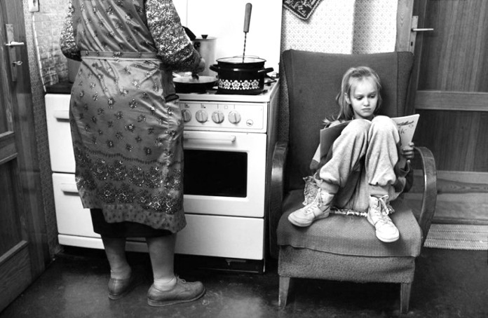 Παππούδες: "τα κάνουν όλα και συμφέρουν" - babysitting και οικονομική βοήθεια