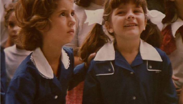 Τότε που φορούσαμε σχολικές ποδιές - θυμάσαι;