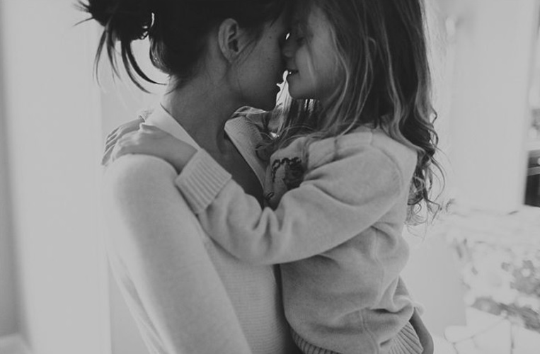 Γονιός σημαίνει να κλείνεσαι στο w.c για να μείνεις μόνος σου - και τόσα ακόμα